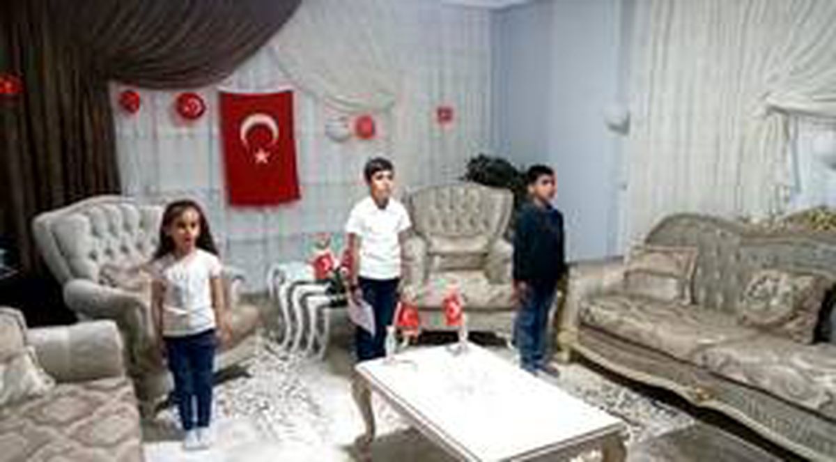 Evde 23 Nisan heyecanı