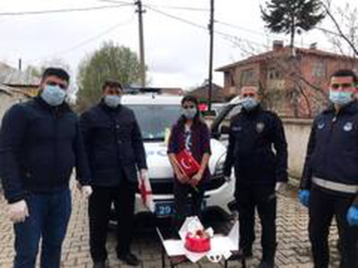 Gümüşhane\'de çocuklara 23 Nisan sürprizi