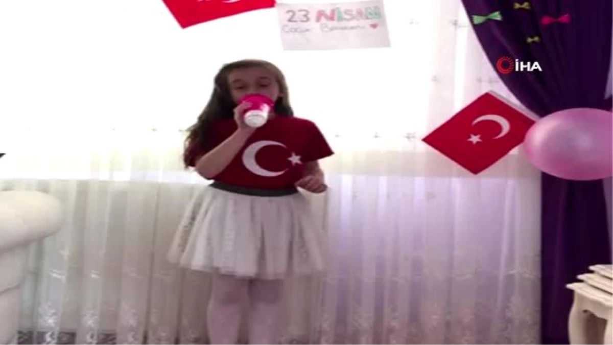 İstanbul\'daki çocuklar 23 Nisan\'ı ilk kez evde kutladı