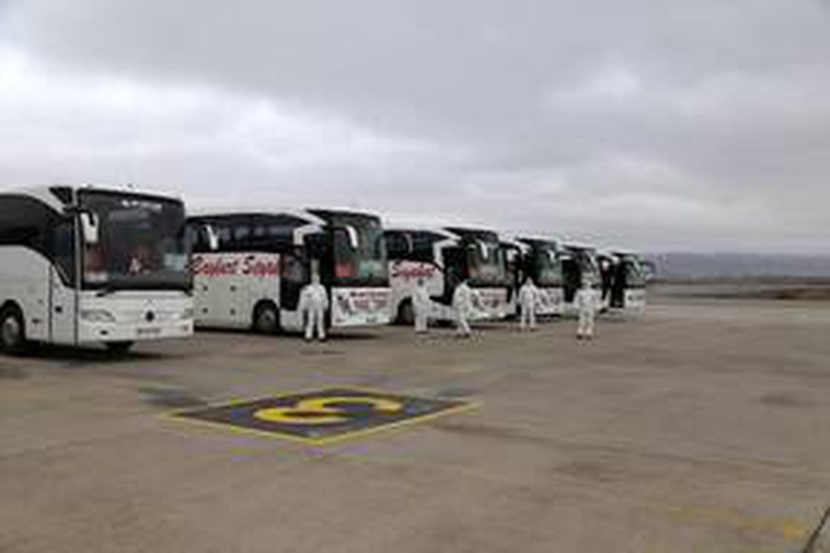 Moldova\'dan uçakla Erzurum\'a getirilen 159 Türk vatandaşı Bayburt\'a gönderildi