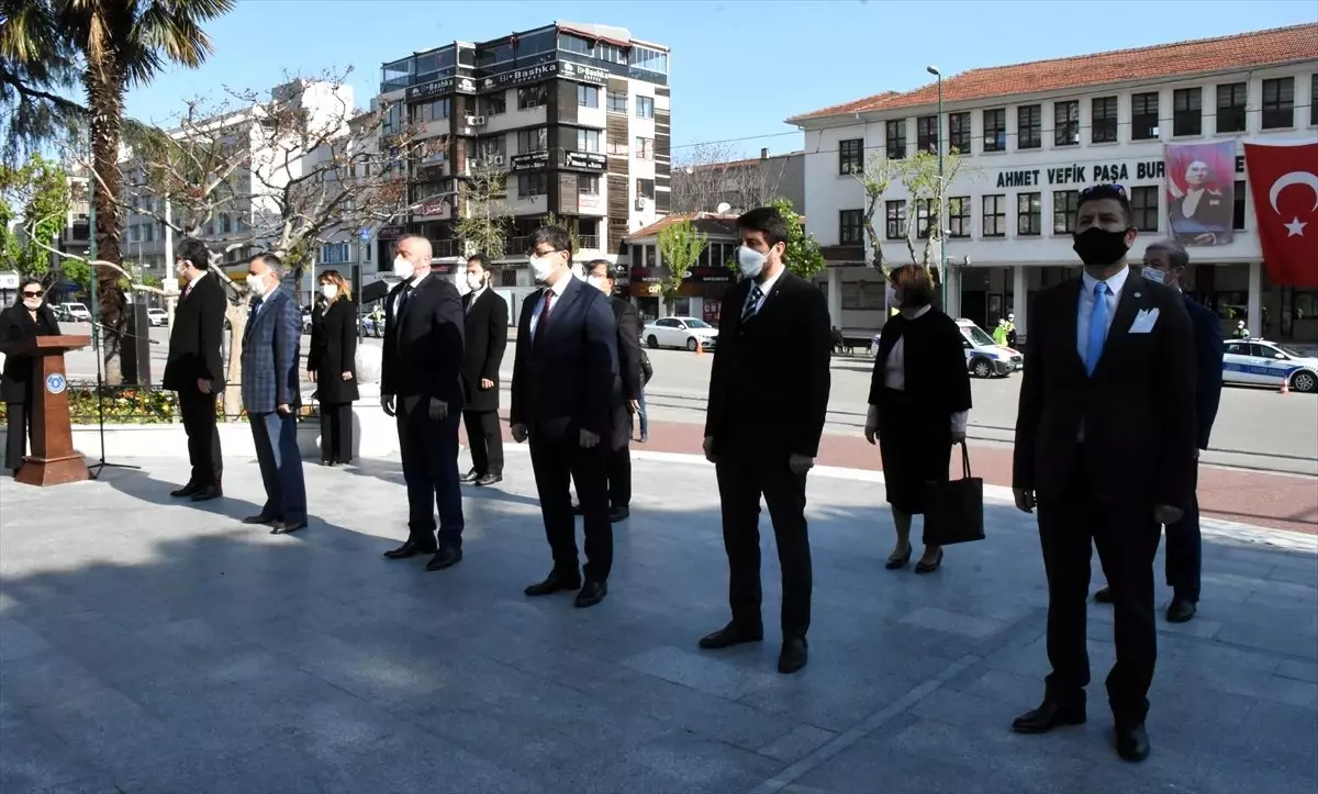 Polislerden otizmli gence ziyaret