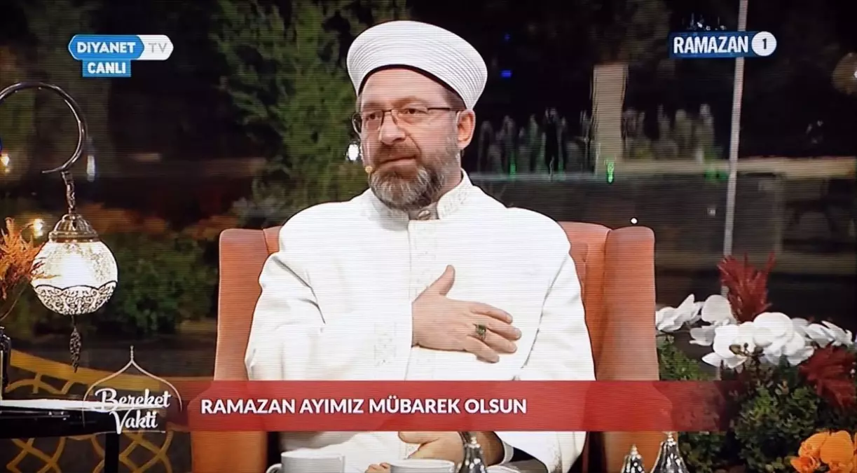 Diyanet İşleri Başkanı Erbaş: "61 bin hocamız resmi olarak Vefa Sosyal Destek Gruplarında çalışıyor"