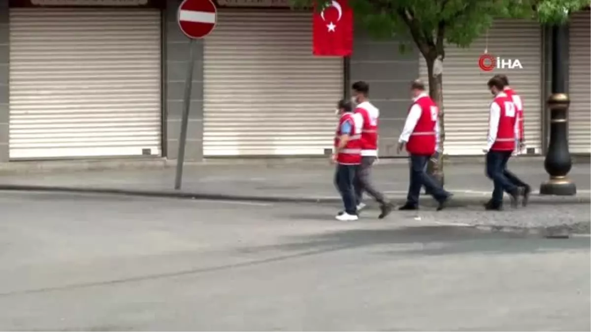 Diyarbakır sokakları kısıtlamanın ikinci gününde de boş kaldı