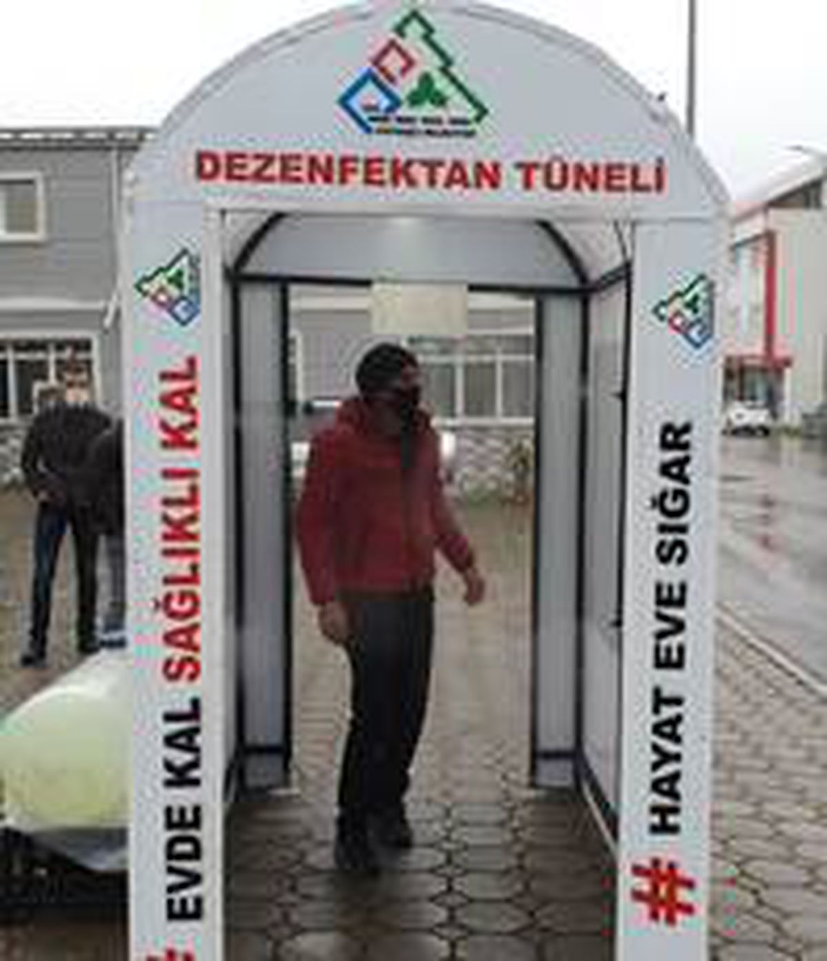 Kaynaşlı\'ya dezenfektan tüneli koyuldu