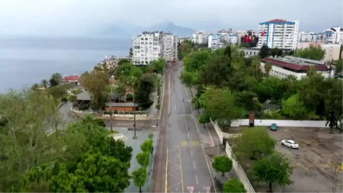 Kısıtlamasının ikinci gününde cadde ve sokaklarda sessizlik hakim - drone