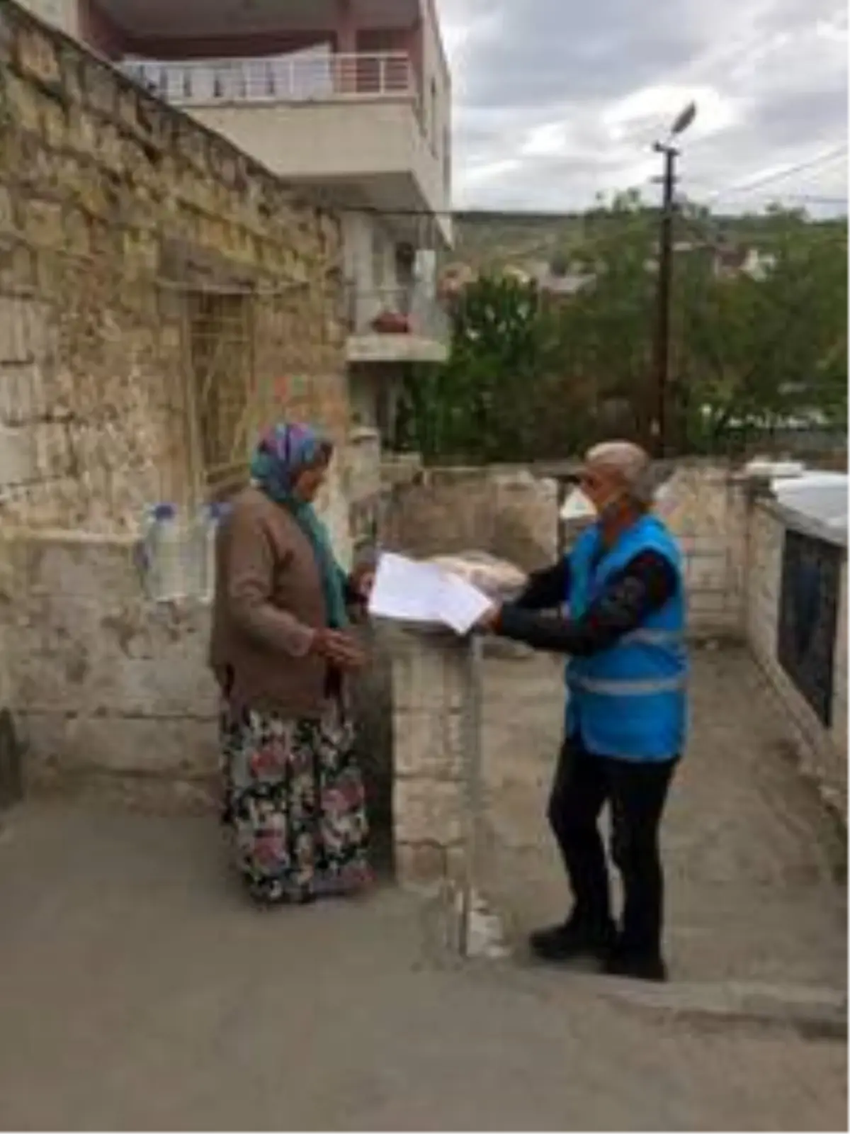 Mardin\'de iftar çadırı kuramayan belediyelerden evlere yemek servisi