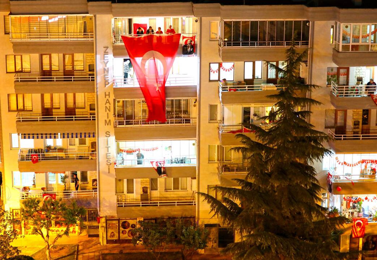 Mudanya İstiklal Marşı\'yla yankılandı