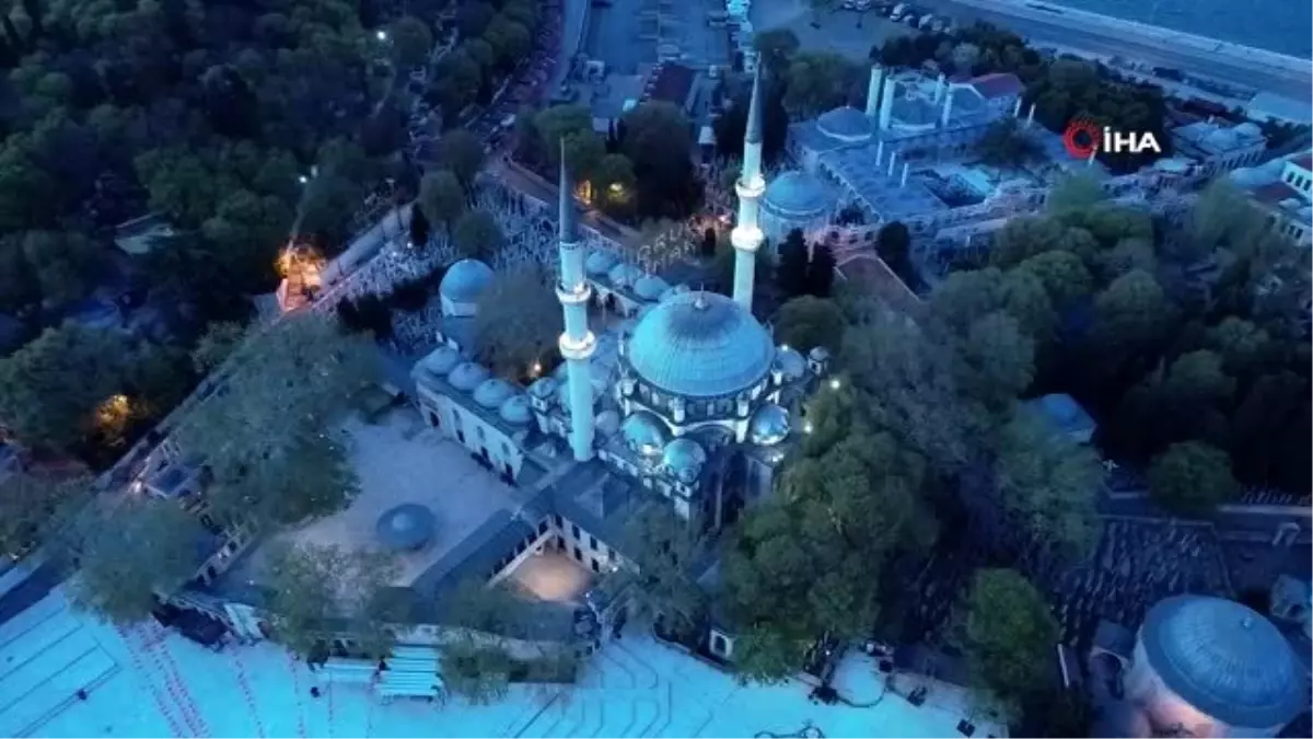 Ramazan\'ın ilk iftarında Eyüpsultan Camii boş kaldı