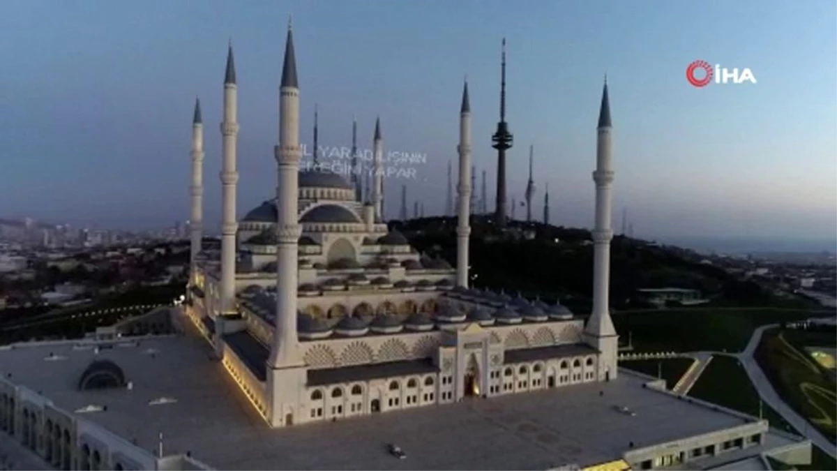 Ramazanın ilk gününde Çamlıca Camii havadan görüntülendi