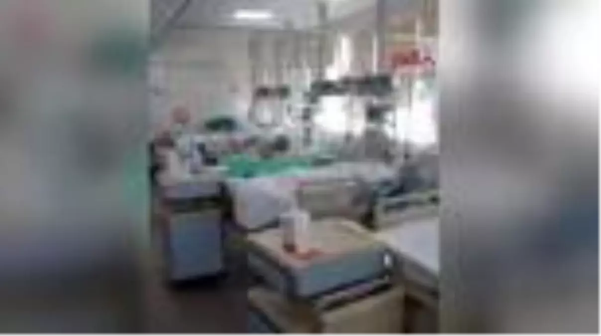 Rusya\'da doktor yoğun bakım ünitesini görüntüledi