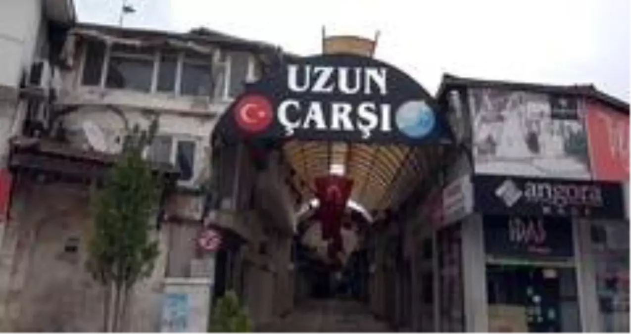 Tarihi Uzun Çarşı\'da Ramazan\'ın ilk günü sessizlik