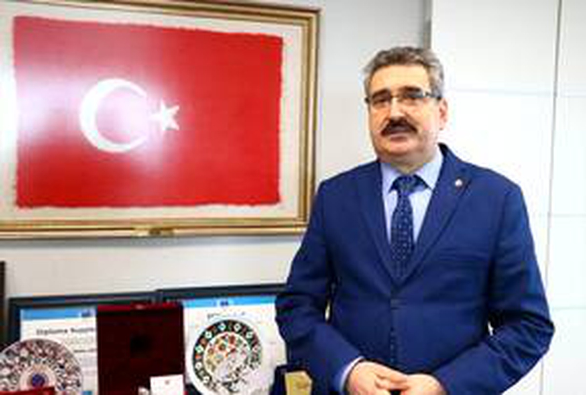 Üniversite kendi dezenfektanı üretiyor