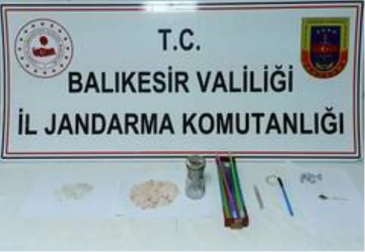 Ayvalık\'ta Jandarmadan uyuşturucu operasyonu