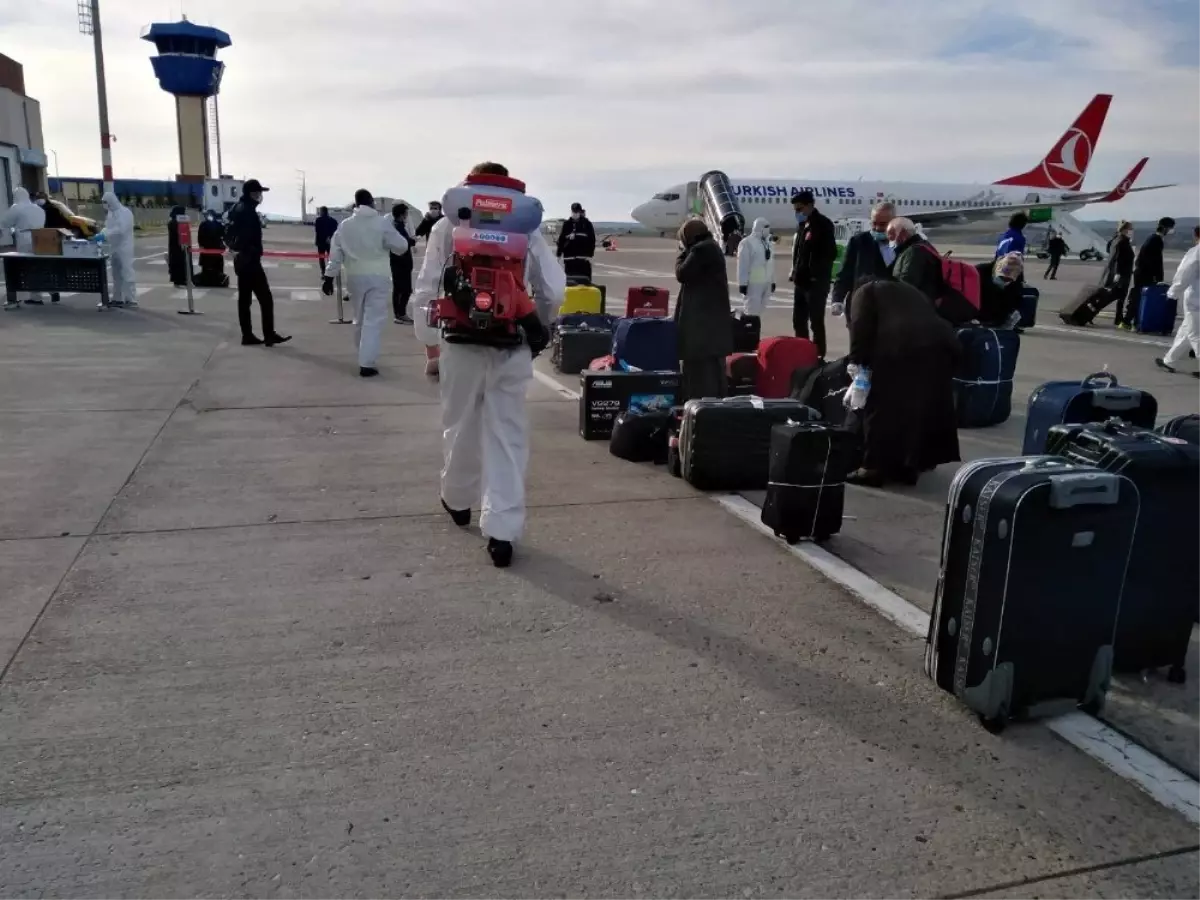 Belediye ekipleri Kapadokya Havalimanında dezenfekte çalışması yaptı