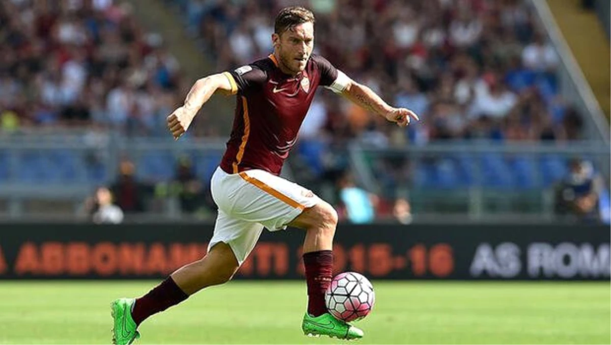 Francesco Totti: Oğlumu Lazio\'ya gönderecek kadar aptal değilim