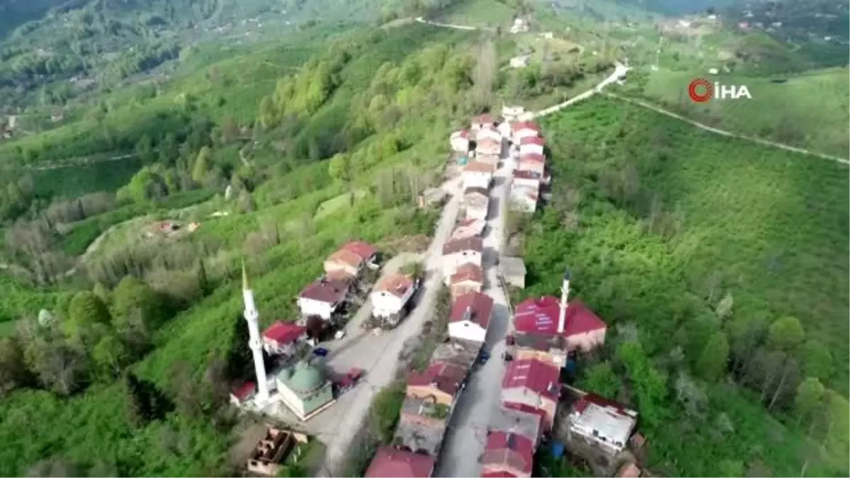 Komşu evlerde 2 dakika farkla iftar açıyorlar