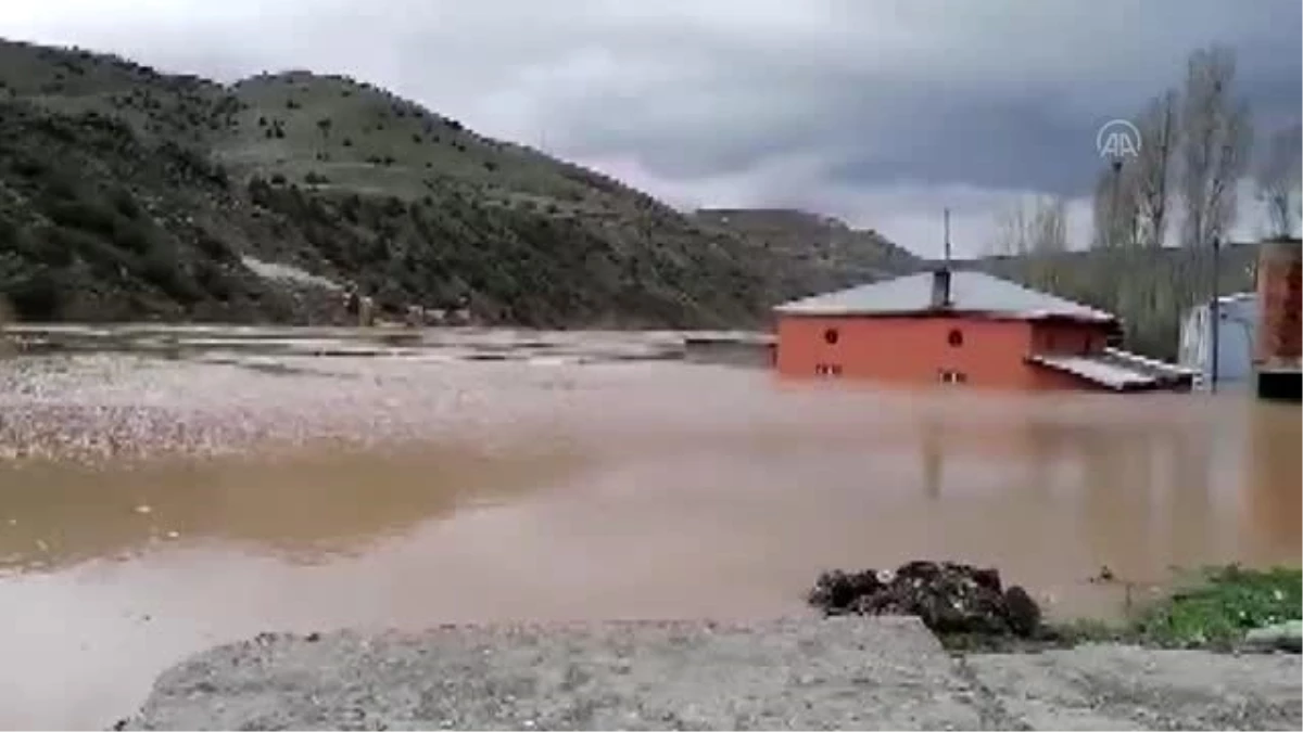 Karakurt HES Barajı su tutmaya başlayınca bazı evler su altında kaldı