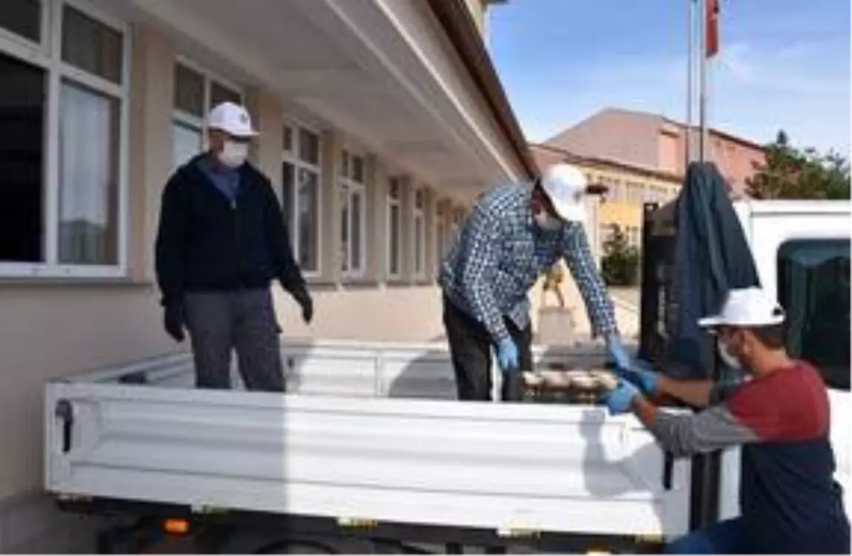 Nallıhan Belediyesinden ramazan ayında ihtiyaç sahiplerine yemek yardımı