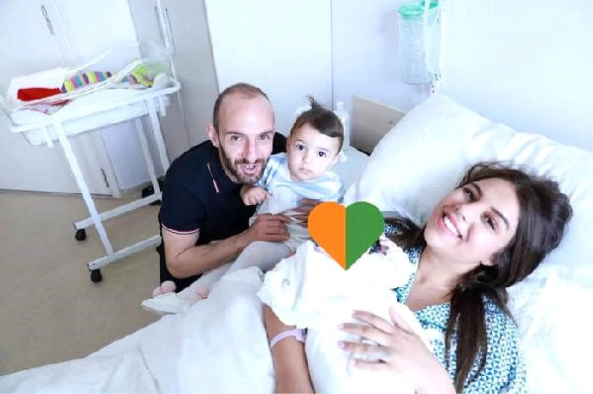 Alanyasporlu Efecan Karaca ikinci kez baba oldu