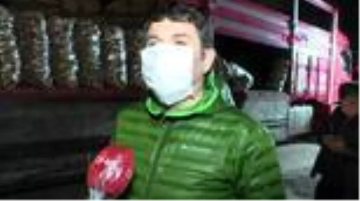 ATAŞEHİR MEYVE VE SEBZE HALİ\'NDE YOĞUNLUK YAŞANDI