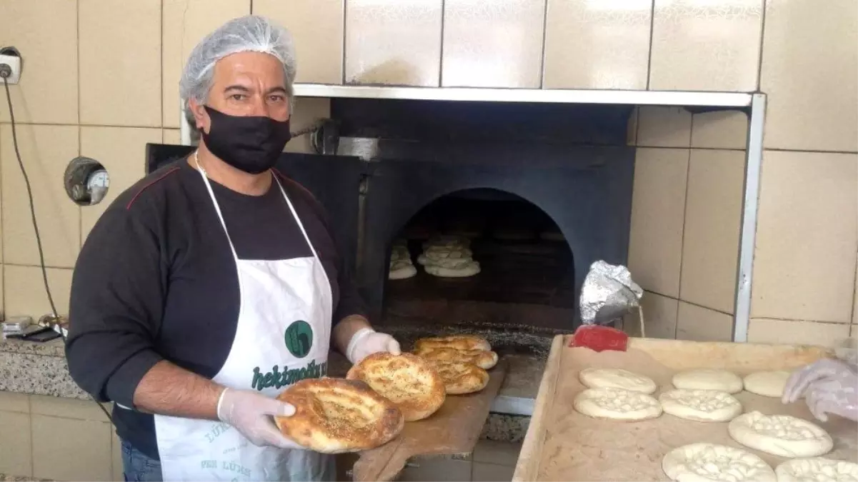 Ayvalık\'ta pide 2 lira 50 kuruş