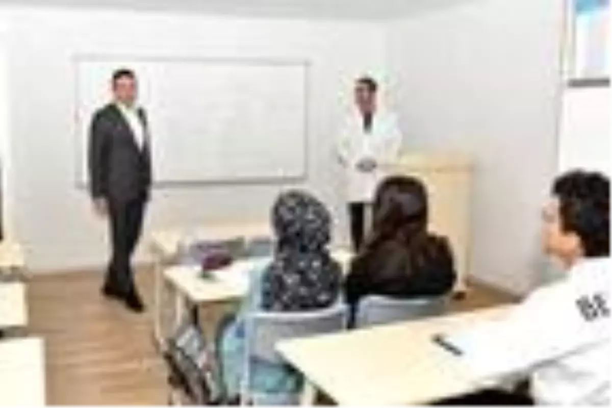 Lise ve üniversite sınavına hazırlanan öğrencilere online dersler başladı