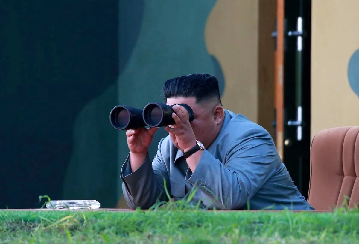 İngilizler, uydu fotoğraflarını servis etti! Kim Jong-un cenaze töreni provası mı yapılıyor?