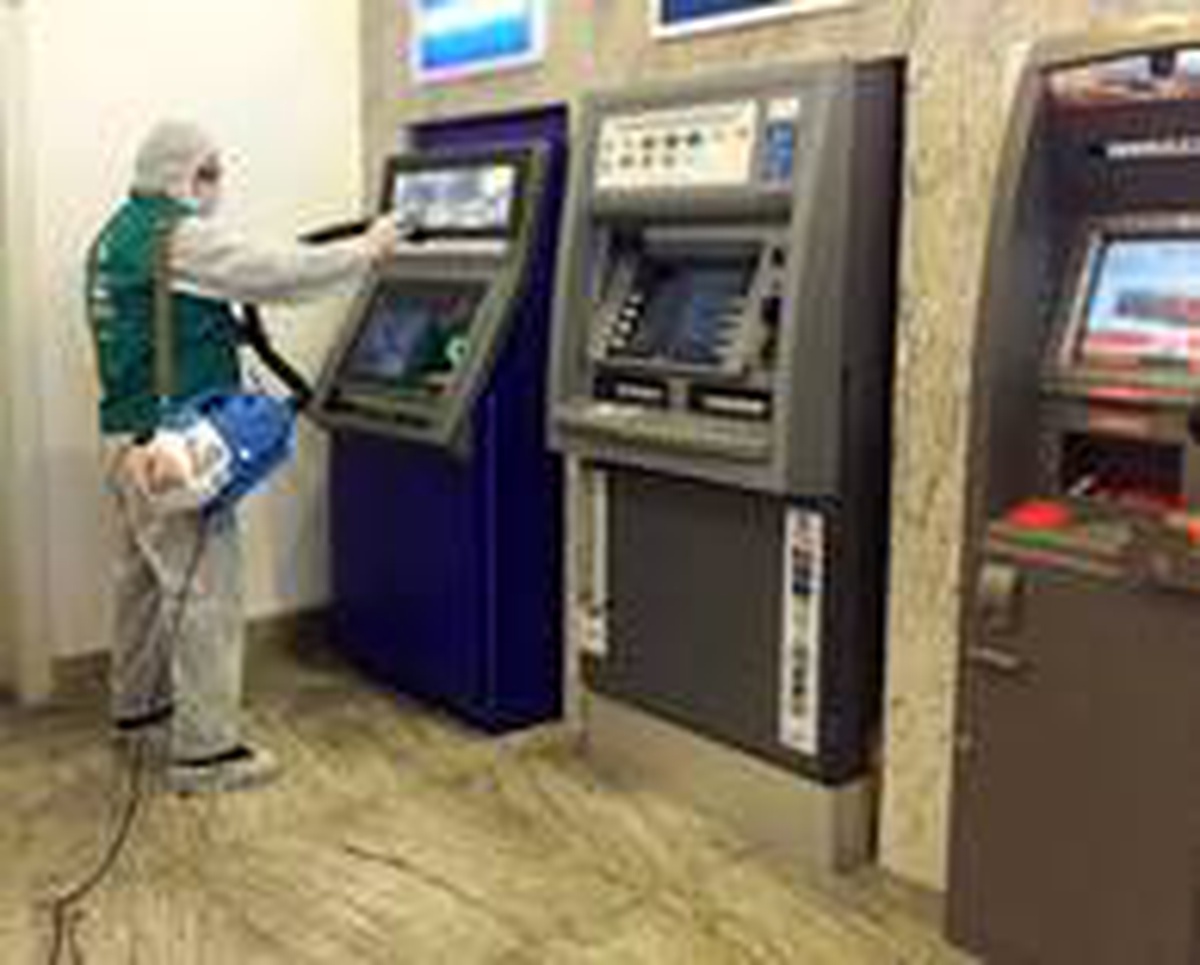 Temizlik hizmetlerinde hastane yakınlarındaki ATM\'lere öncelik verildi