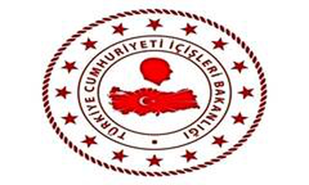 "Vatandaşlar 1 Mayıs\'ta araç kullanmamak şartıyla ikametlerine en yakın market, bakkal ve manava...