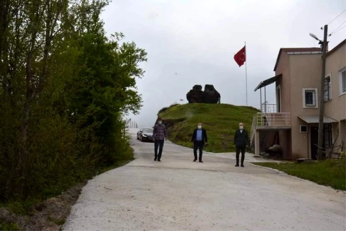 Başkan Erener ulaşıma açılan yolu inceledi