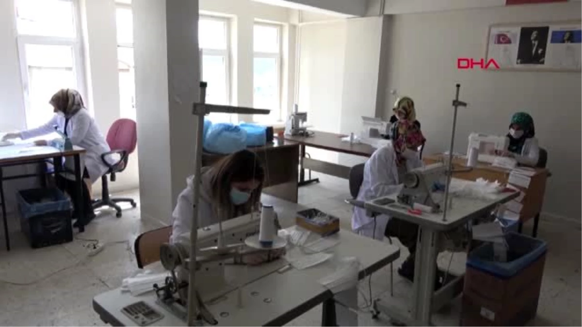 Bitlis\'teki halk eğitim merkezlerinde günlük 20 bin maske üretiliyor