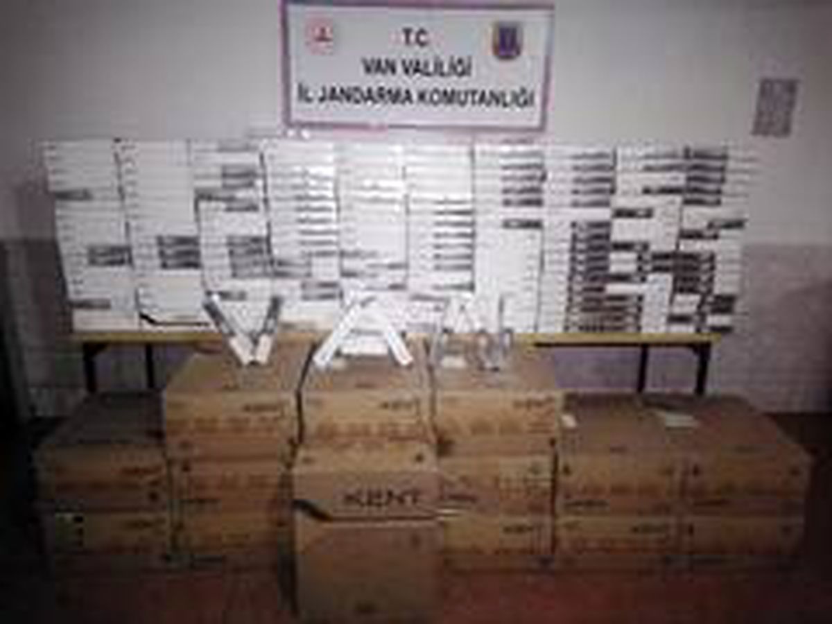 Çaldıran\'da 18 bin paket kaçak sigara ele geçirildi