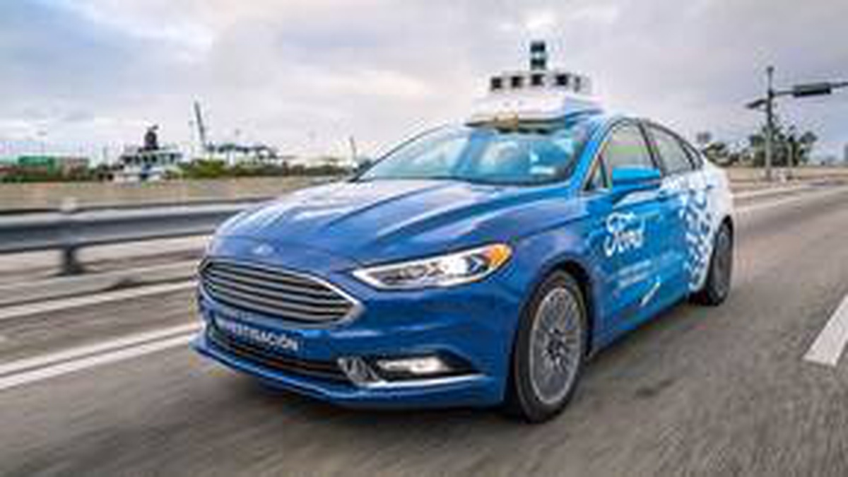 Ford\'un Otonom Taksi Hizmeti 2022\'ye Ertelendi