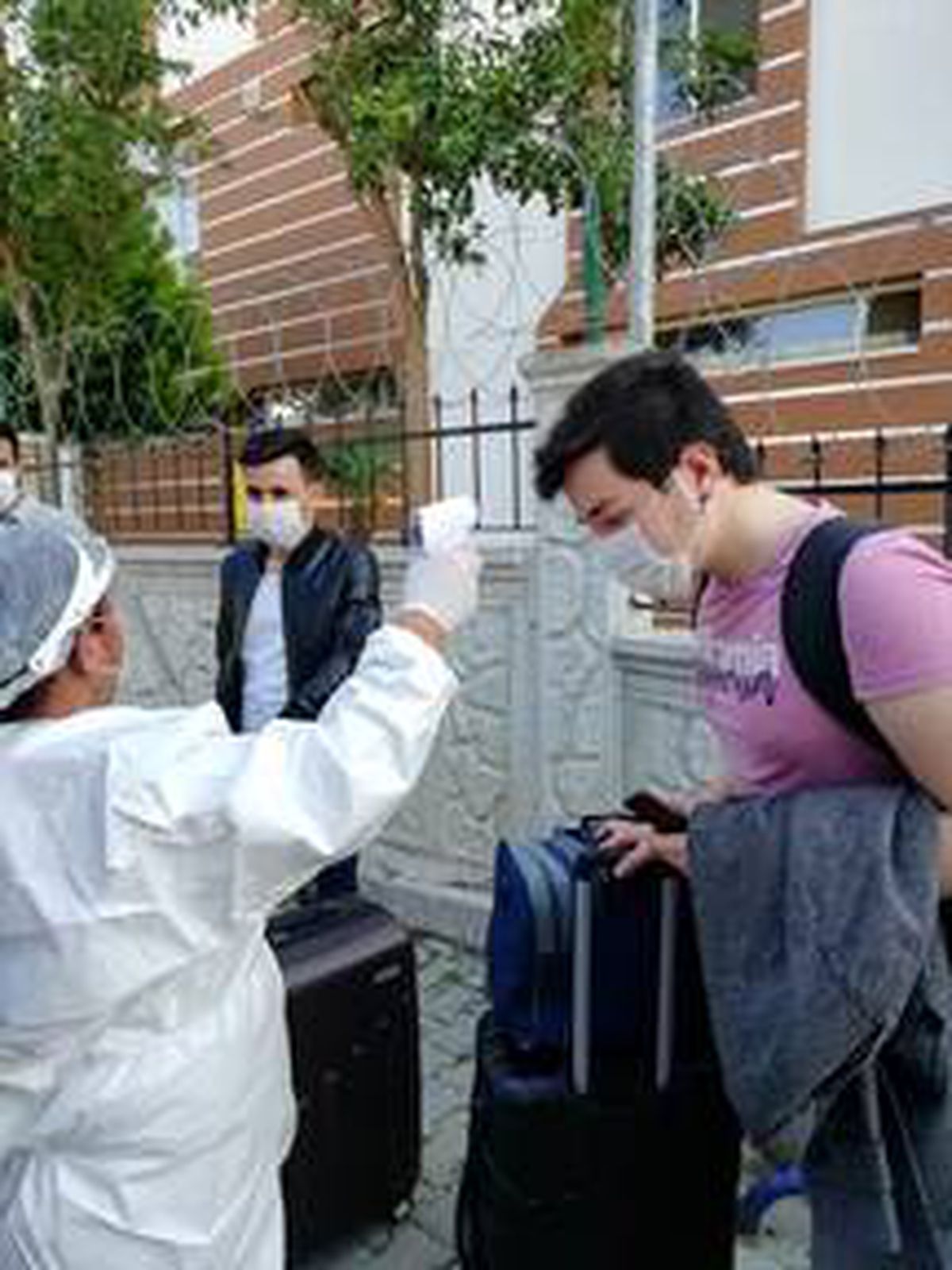 Mersin\'de karantina süresi dolan 17 kişi evine gönderildi
