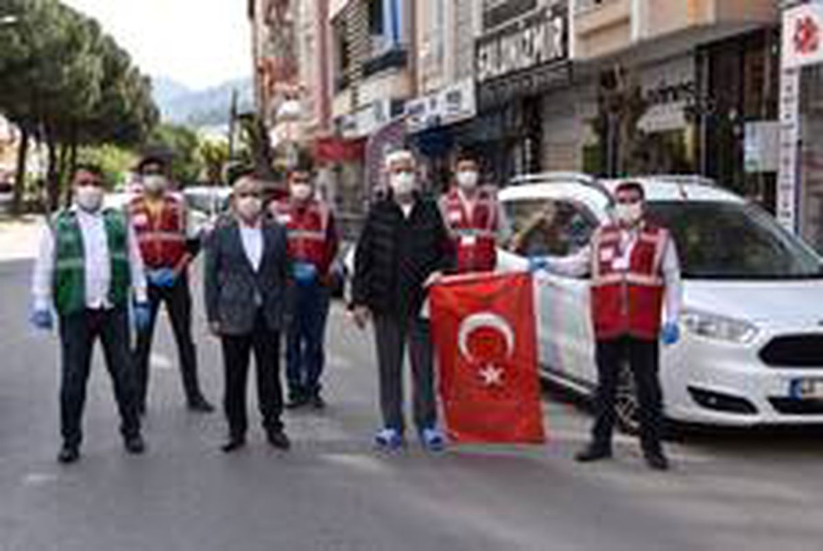 Salihli\'de bin kişiye vefa desteği