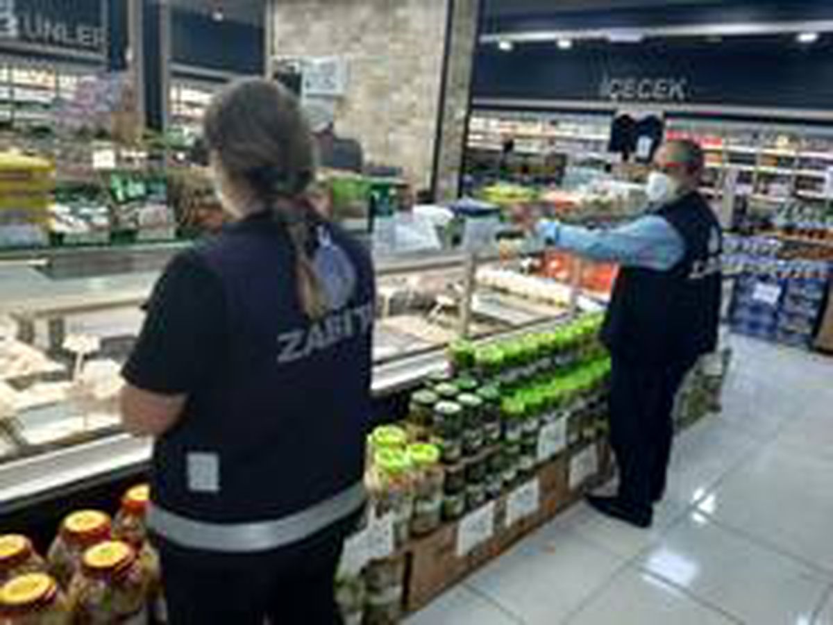 Bağlar Belediyesi kısıtlama öncesinde marketleri denetledi