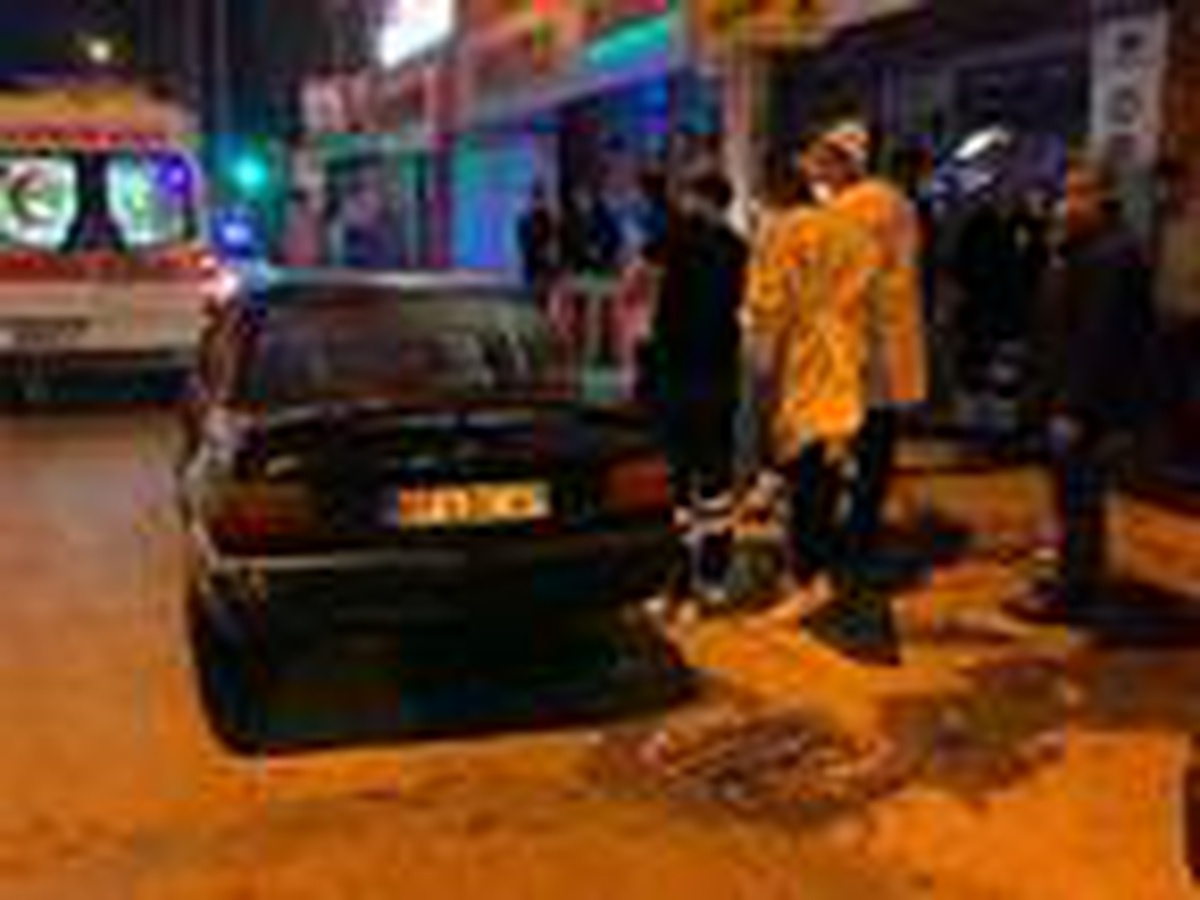 Cep telefonunu gasbedip, otomobile ateş açtılar: 1 yaralı