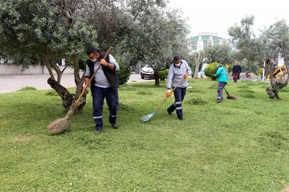 Efeler Belediyesi bahar temizliğine devam ediyor