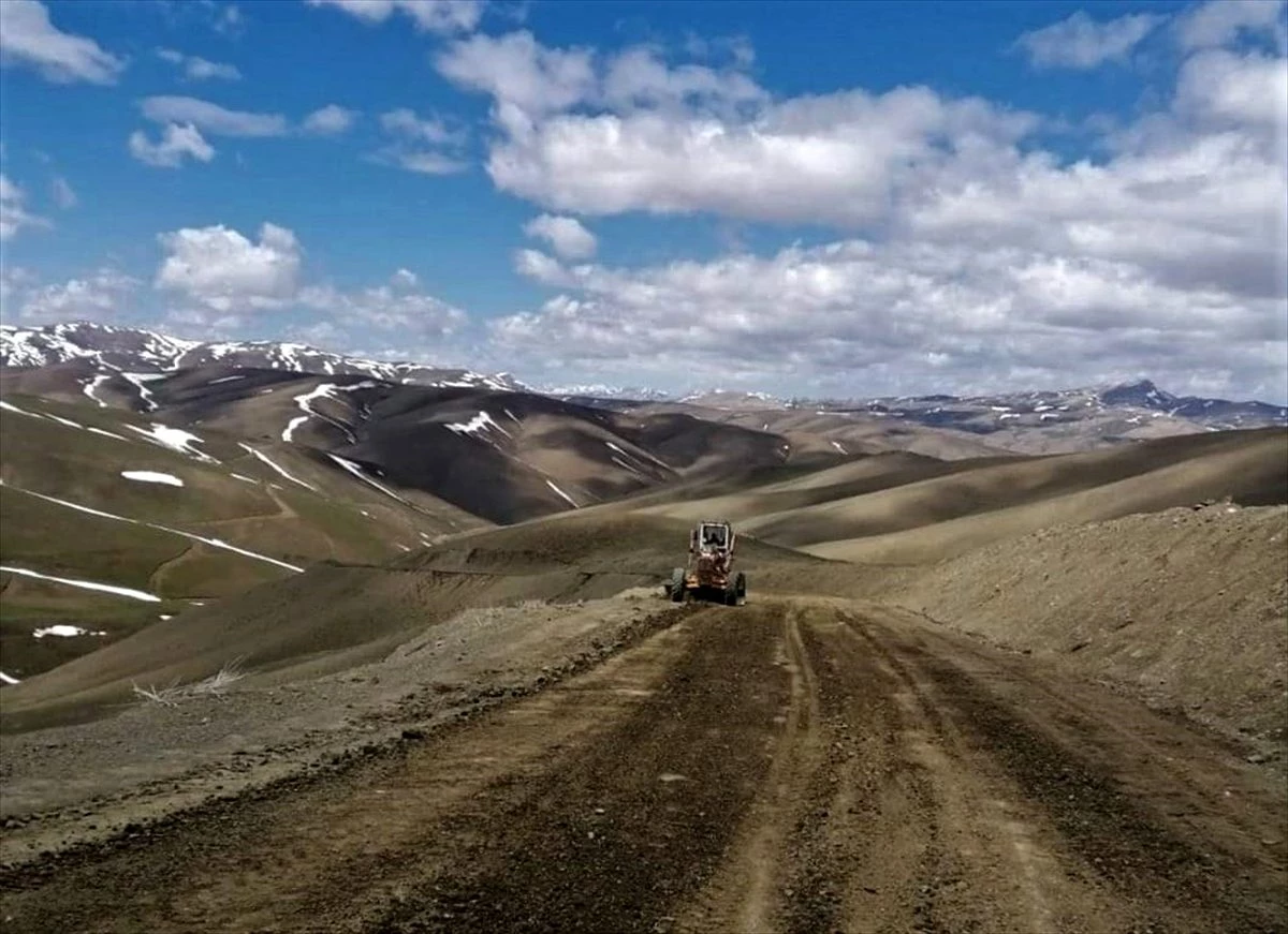 Saray Belediyesinden yol yapım çalışması