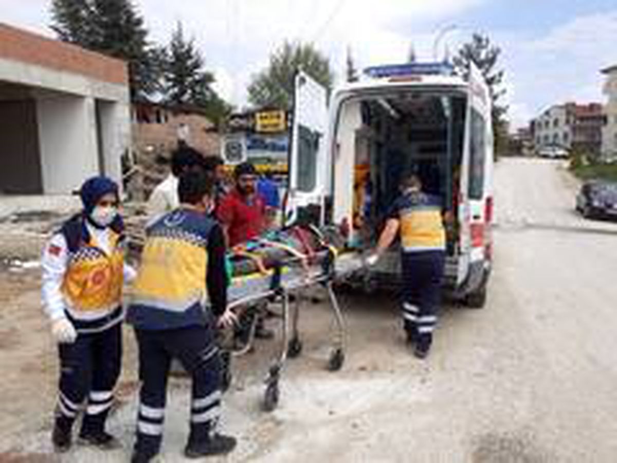1 Mayıs İşçi Bayramı günü inşaattan düşen işçi yaralandı