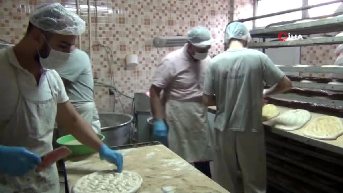 2 metre boyunda Ramazan Pidesi