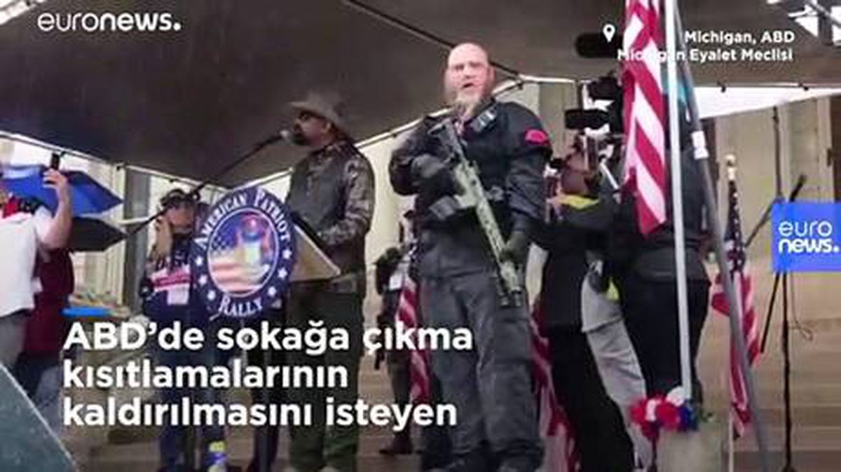 ABD\'de sokağa çıkma yasağını protesto eden silahlı gruplar eyalet meclisini bastı