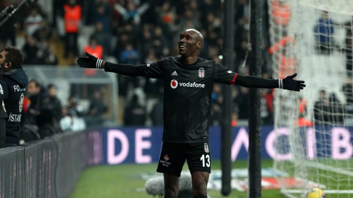 Atiba Hutchinson, Beşiktaş yönetiminden zam talep etti