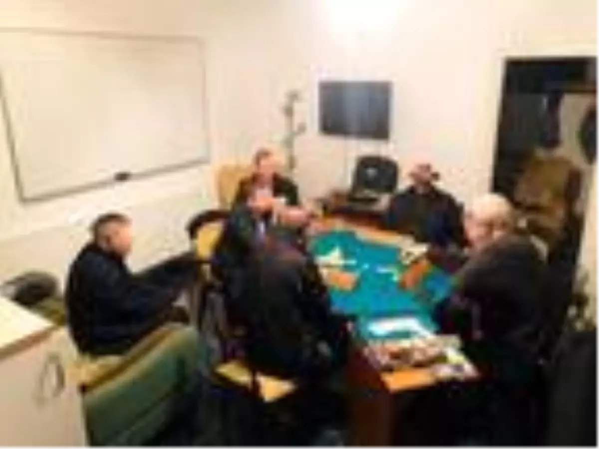 Kumar oynarken yakalanan 6 kişiye, 18 bin 900 TL para cezası