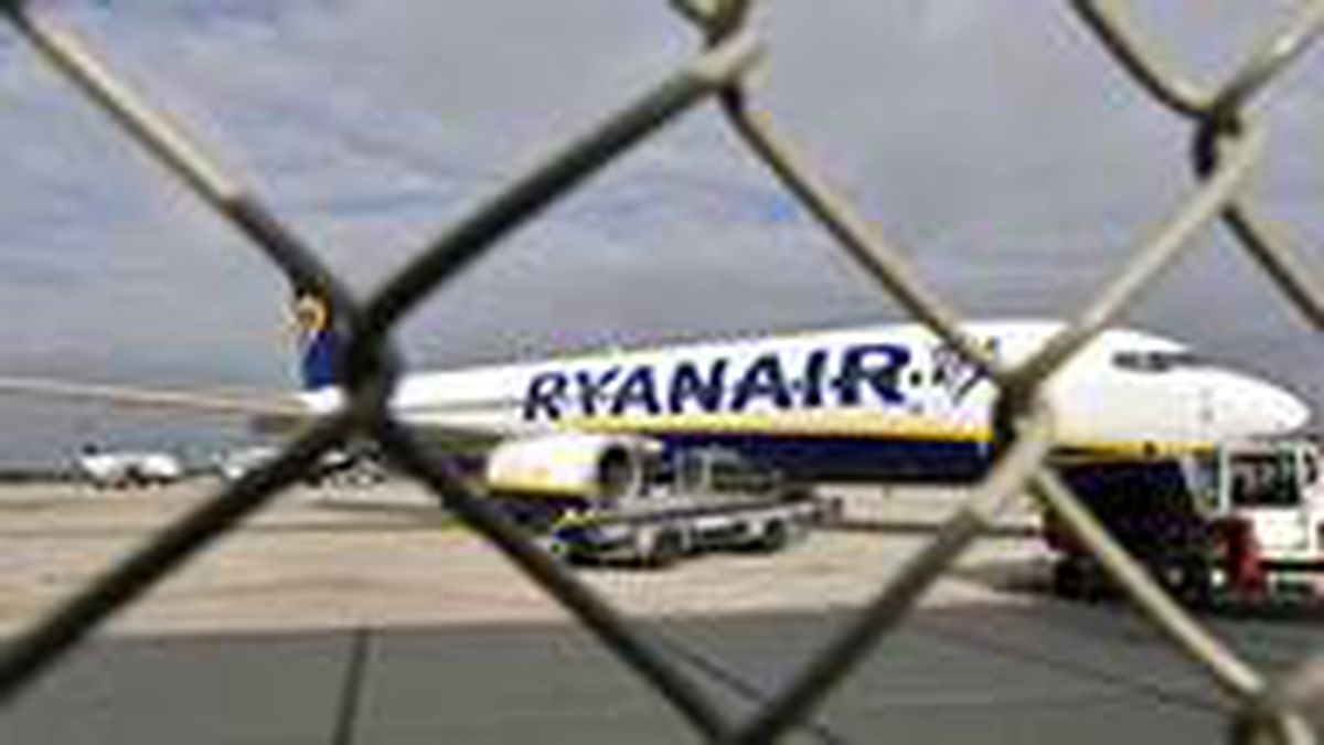 Ryanair\'de Covid-19 salgını: 3 bin kişi işini kaybetme riskiyle karşı karşıya