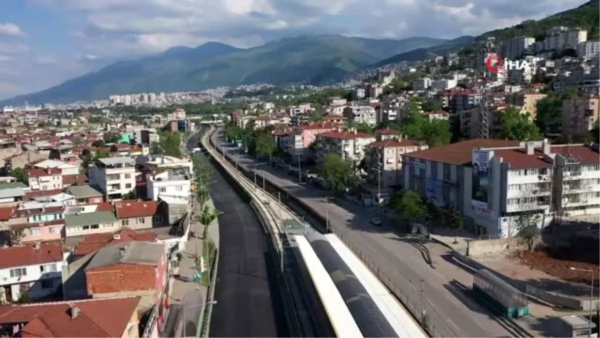 Bursa\'da trafik durdu, yollar hayat buldu