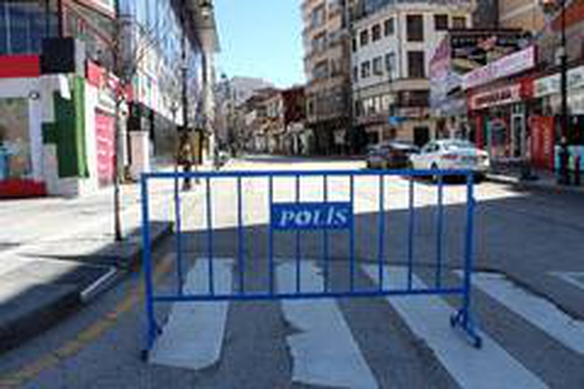 Erzurum\'da sokağa çıkma kısıtlamasın da sessizlik hakim