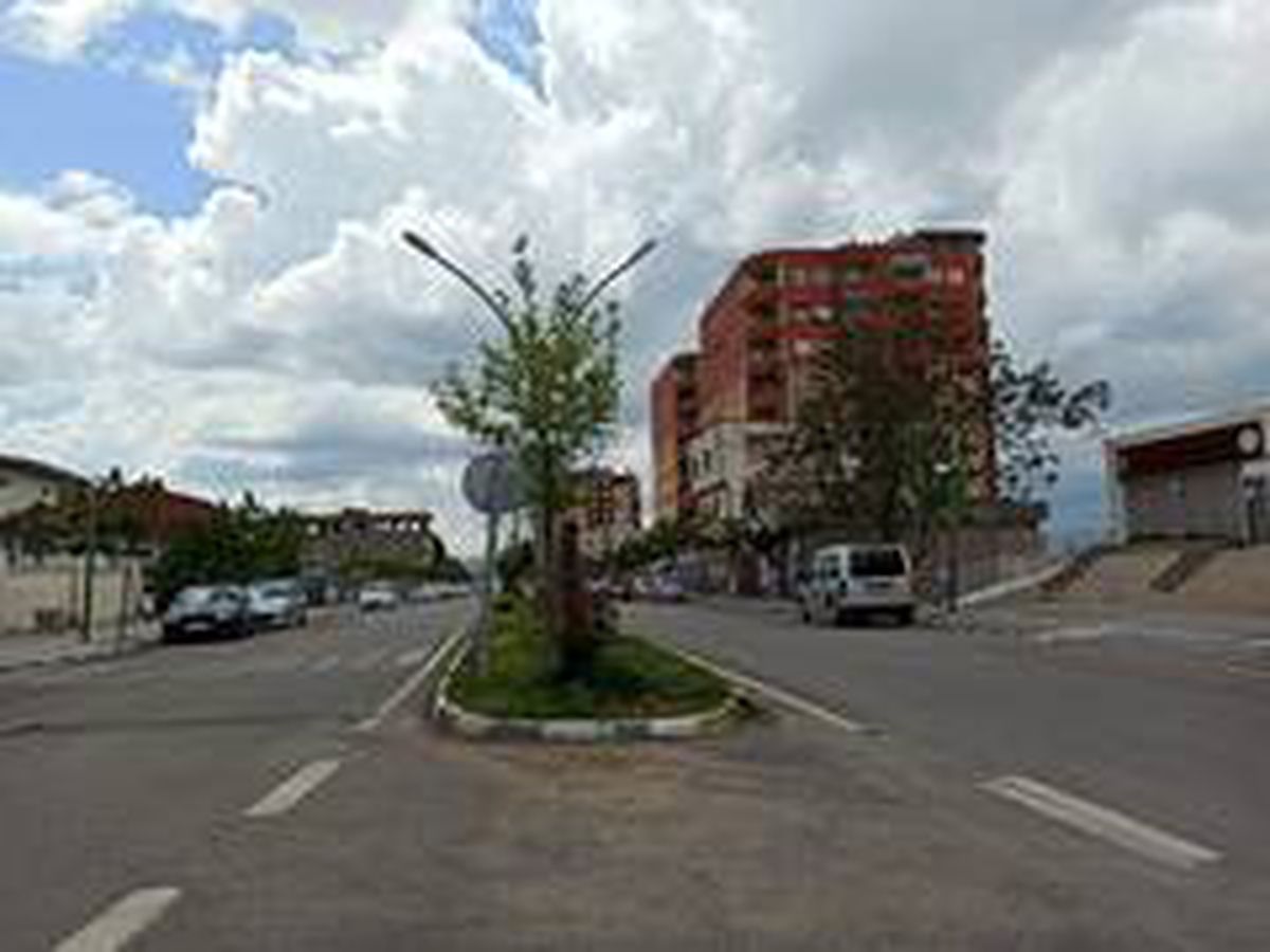 Gercüş\'te cadde, sokak ve parklar boş kaldı