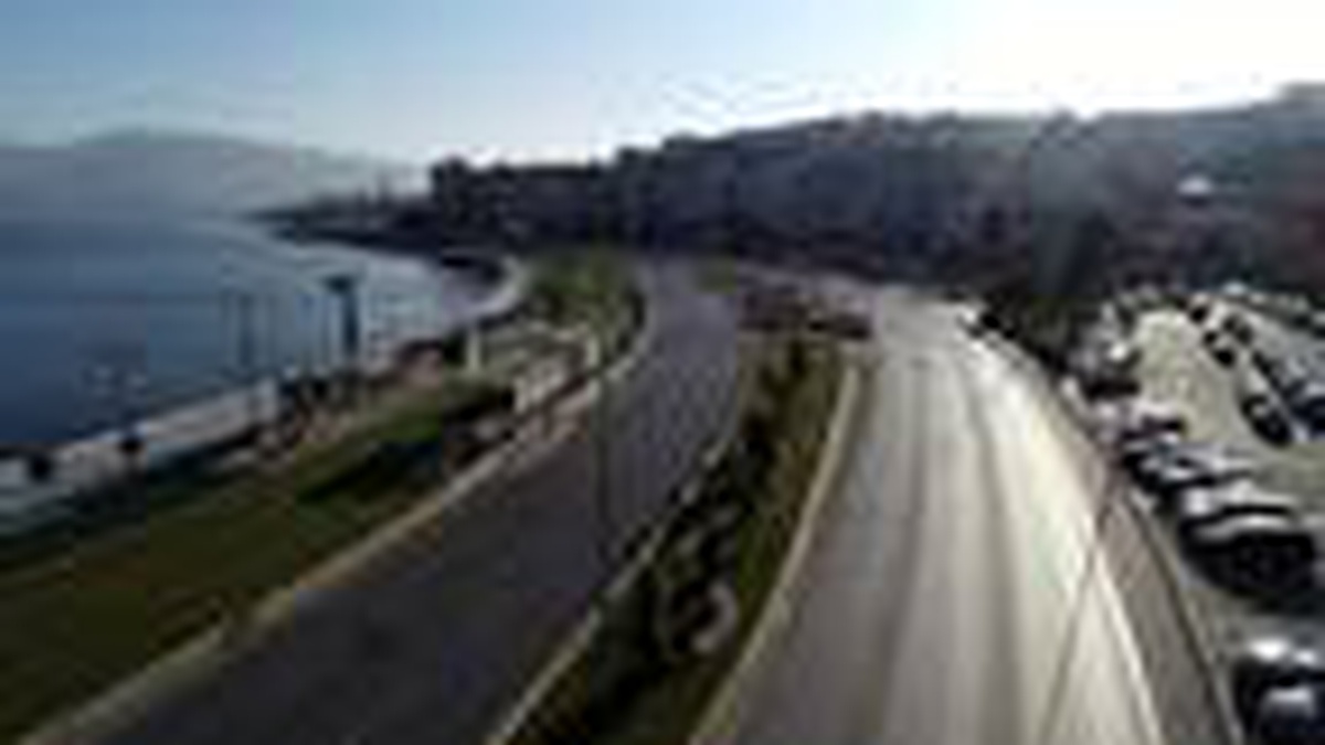 İzmir, kısıtlamanın 2\'nci gününe de sessiz uyandı