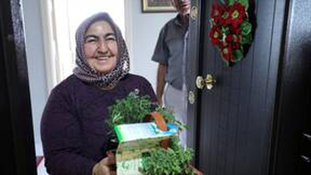 Kayseri\'de 65 yaş ve üstü vatandaşlara aromatik bitki sürprizi